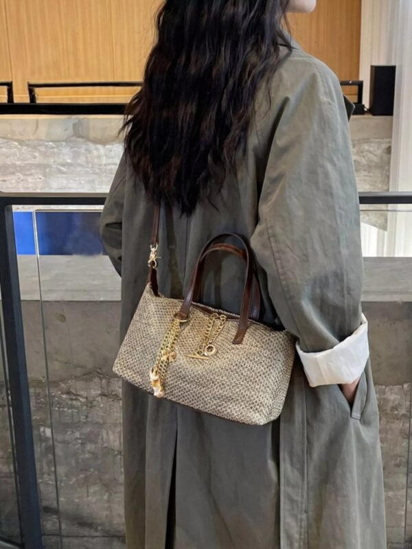 25e5ff06-b248-4817-8f31-5ada430d27d4-Max-Origin.jpg Woven Crossbody Bag with Gold Chain Accents